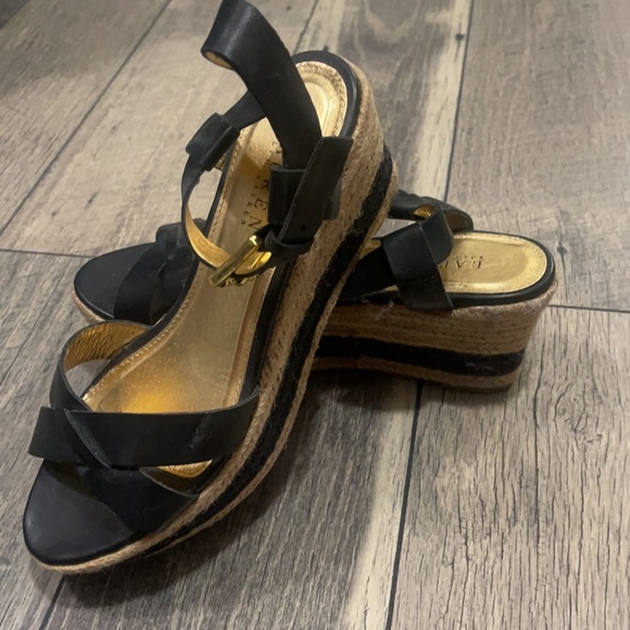 Ralph Lauren Wedge size 8.5B - Picture 3 of 5